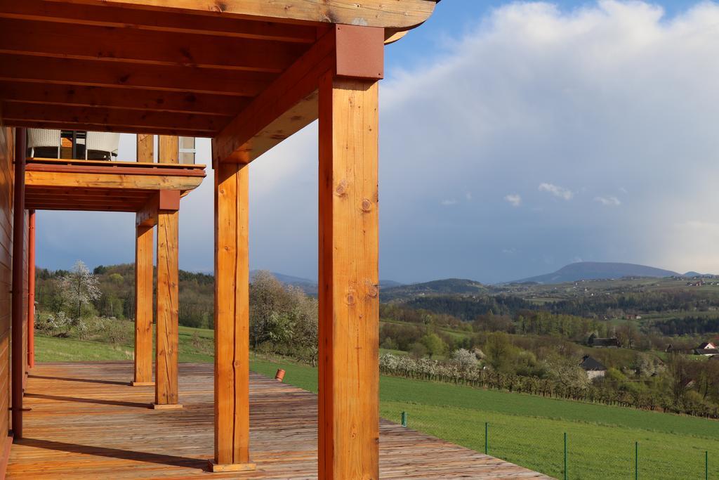 Fantastic View Vineyard Beskid Mountains Gruszow (Lesser Poland) Exterior foto